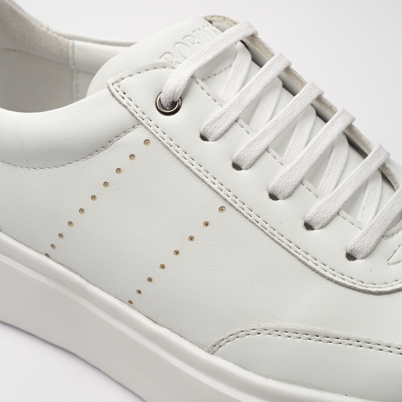 Ultra-Light Chunky Sneaker 8832-White