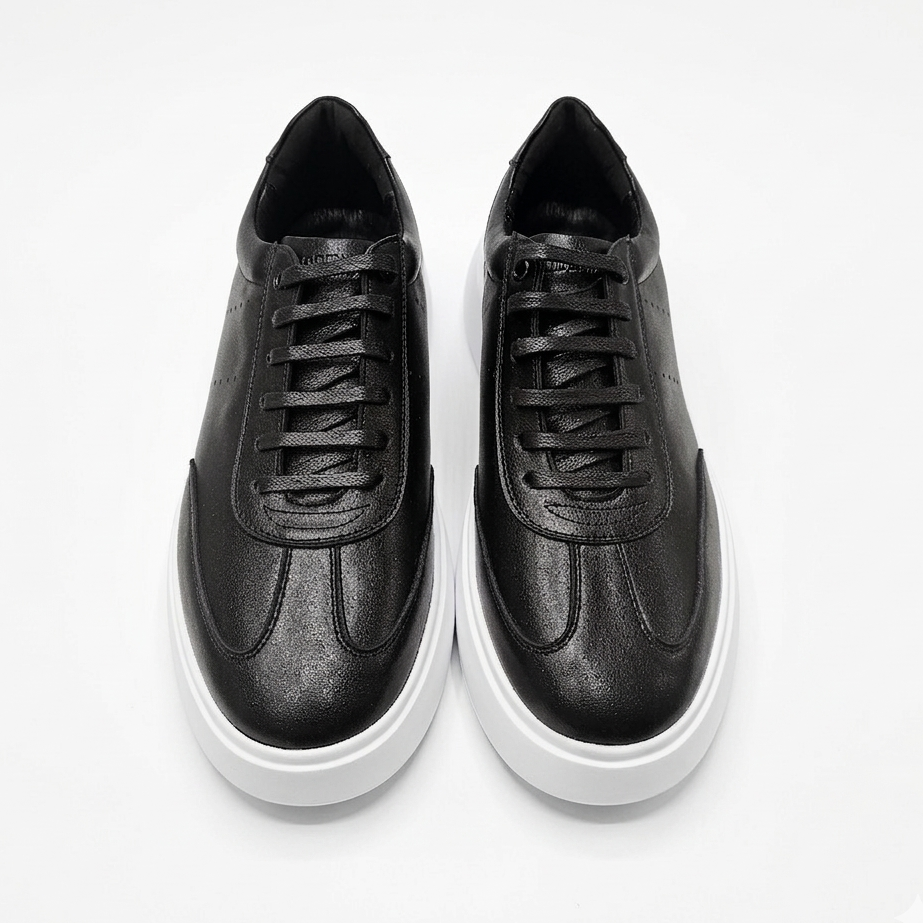 Ultra-Light Chunky Sneaker 8832-Black